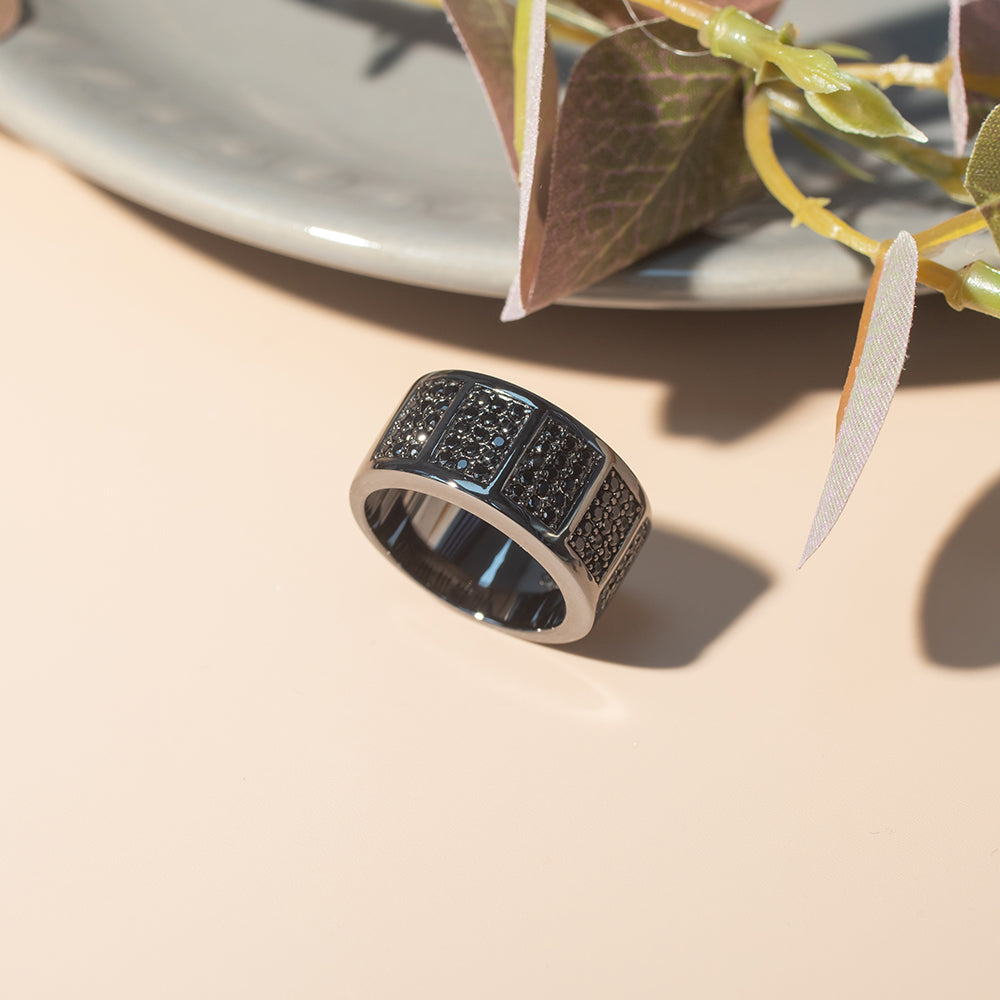 925純銀 | 太空灰色密鑲黑色鋯石骨牌戒指 | 香港首飾及珠寶網店 – Recolour Your Life